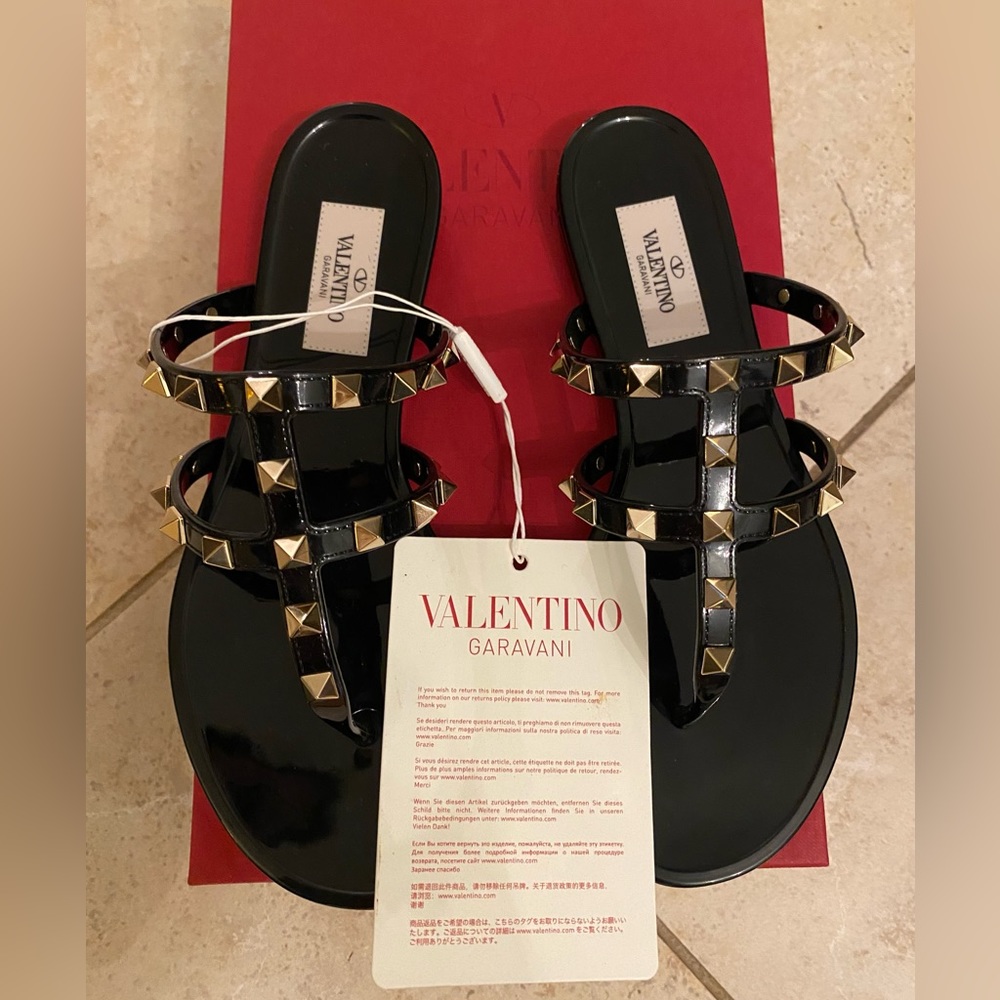 Authentic Valentino Rockstud Sandals